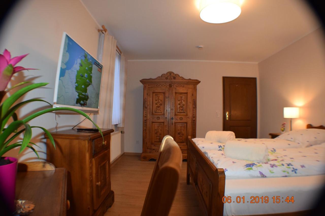 Hotel Buergergesellschaft Betzdorf ภายนอก รูปภาพ