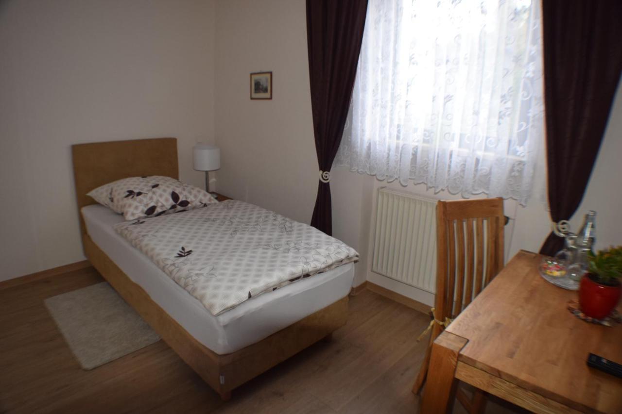 Hotel Buergergesellschaft Betzdorf ภายนอก รูปภาพ